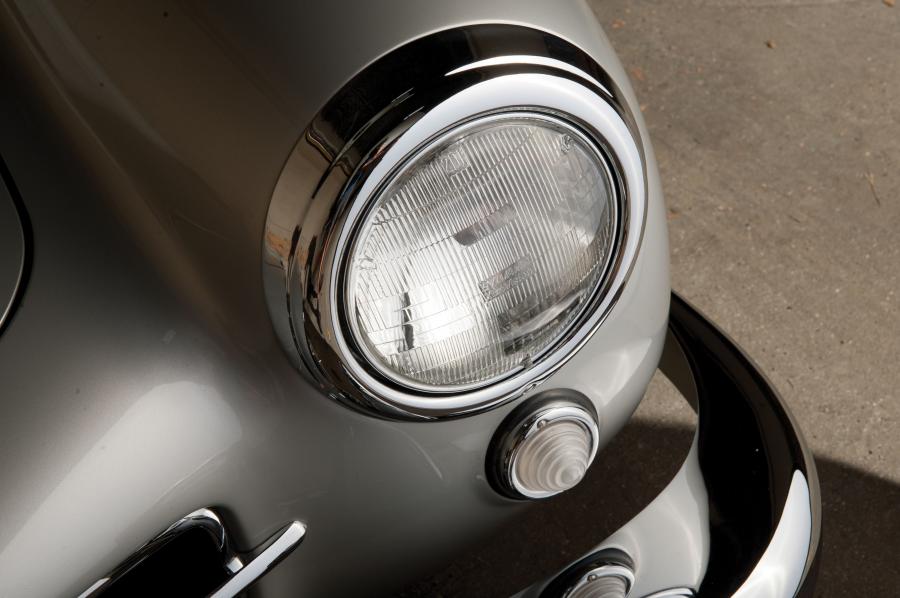 Детали экстерьера Mercedes-Benz 300 SL 1955 года  (фото 56 из 233)